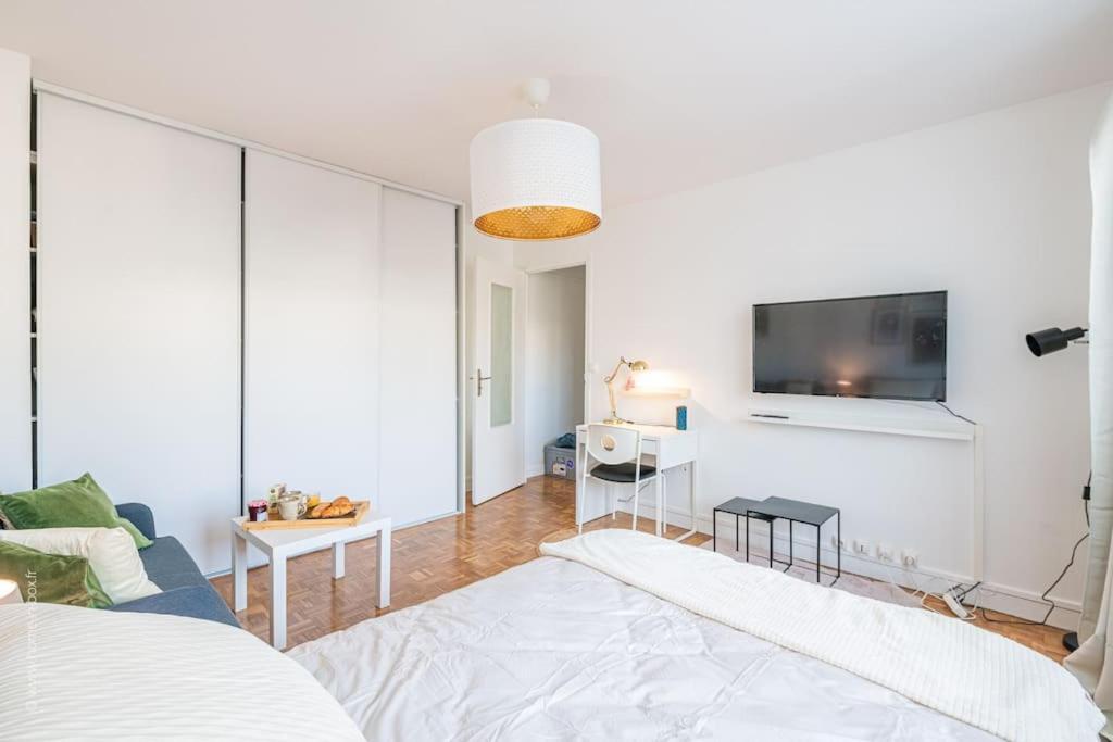 Апартаменты Suresnes : Appart Cosy Au Pied De Paris La Defense Экстерьер фото